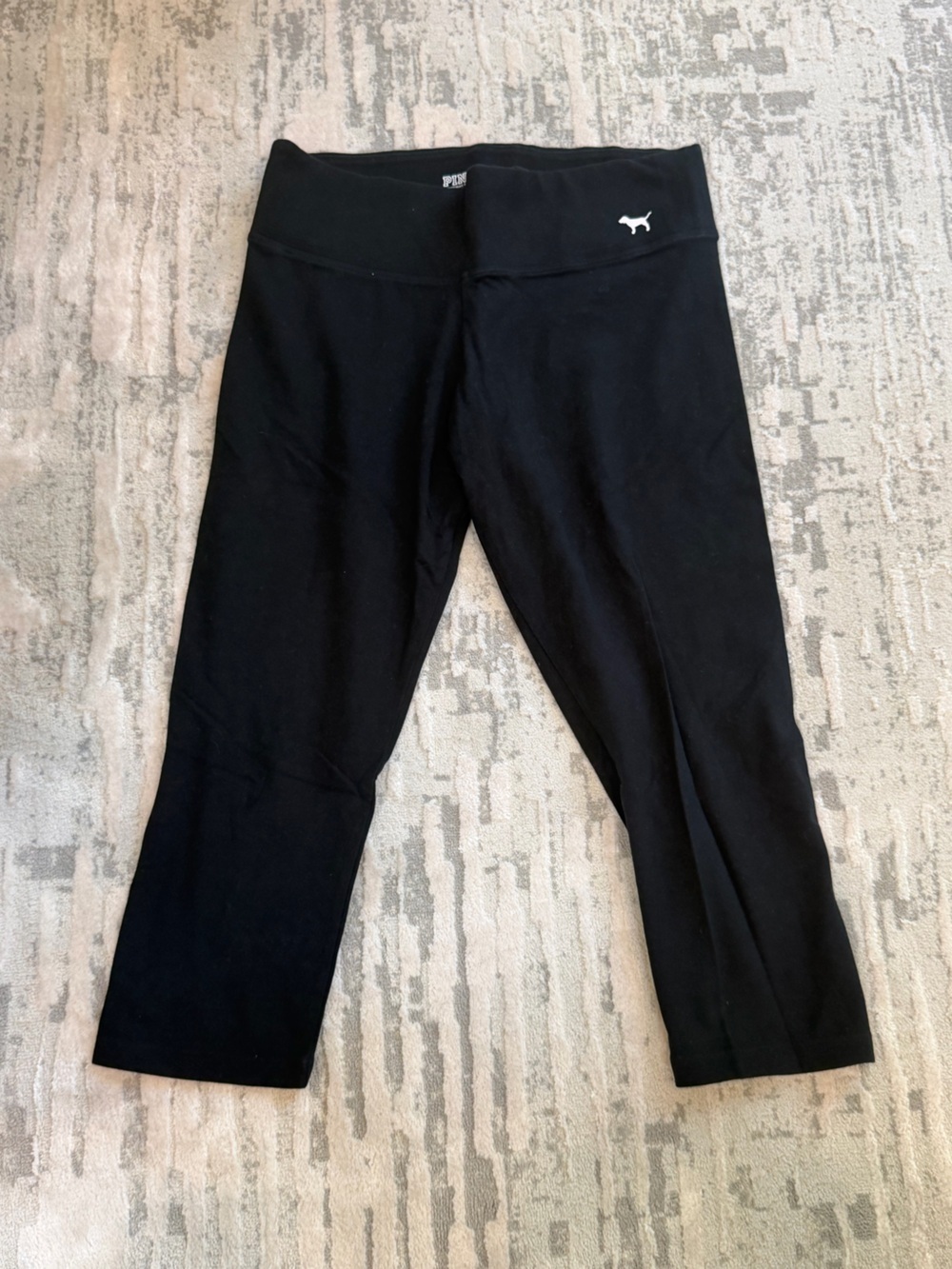 New Victoria’s Secret pink Classic Black cropped Stretch Leggings